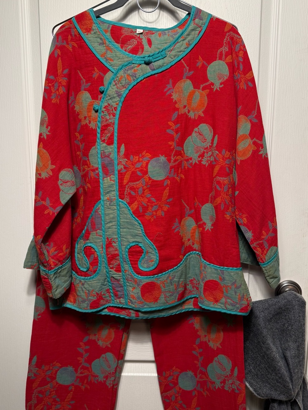 Jacquard pajama set size xl red and teal